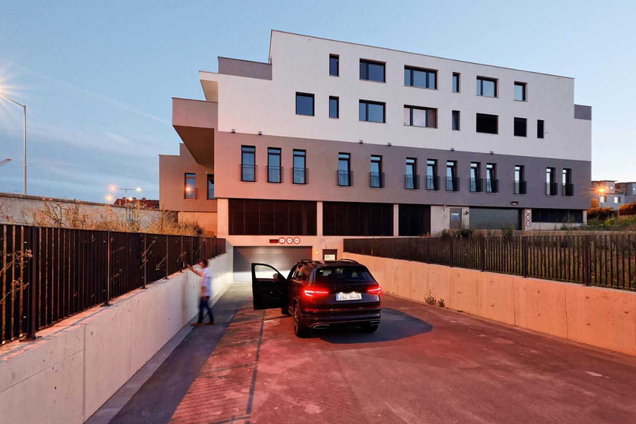 Апартаменты Apartman Aper Зноймо Экстерьер фото